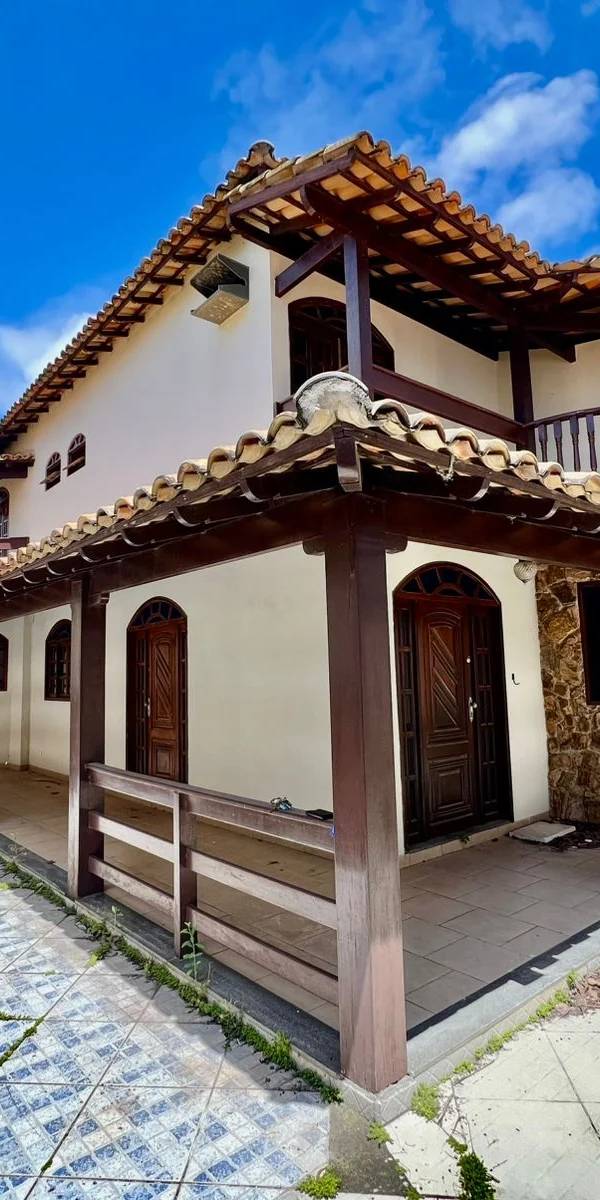 Casa de 6 Dormitorios en Venta en Enseada Azul – Guarapari – ES