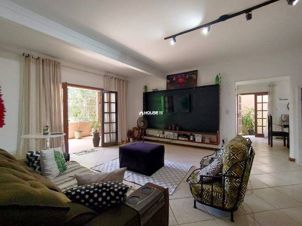 Casa de 6 Quartos à Venda em Sol Nascente - Guarapari - Espírito Santo - Brasil