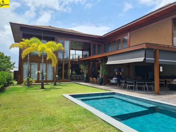 Casa em Condomínio com 5 Suítes à Venda em Praia do Forte – Mata de São João – Bahia – Brasil