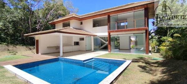 Casa em Condomínio com 5 Suítes à Venda em Praia do Forte – Mata de São João – Bahia – Brasil