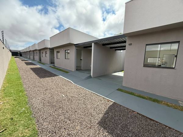 Casa em Condomínio de 2 Quartos à Venda no Pioneiros - Campo Grande - Mato Grosso do Sul - Brasil