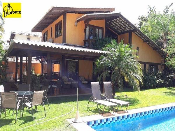 Casa em Condomínio de 5 Quartos à Venda em Praia do Forte – Mata de São João – Bahia – Brasil