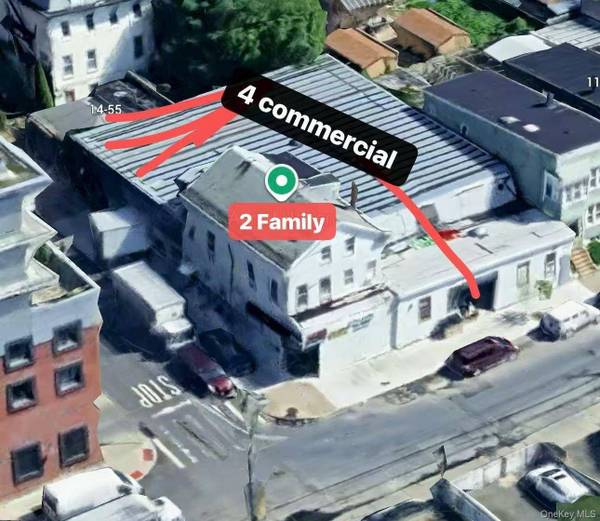 Imóvel Comercial à Venda em College Point - Nova Iorque - EUA
