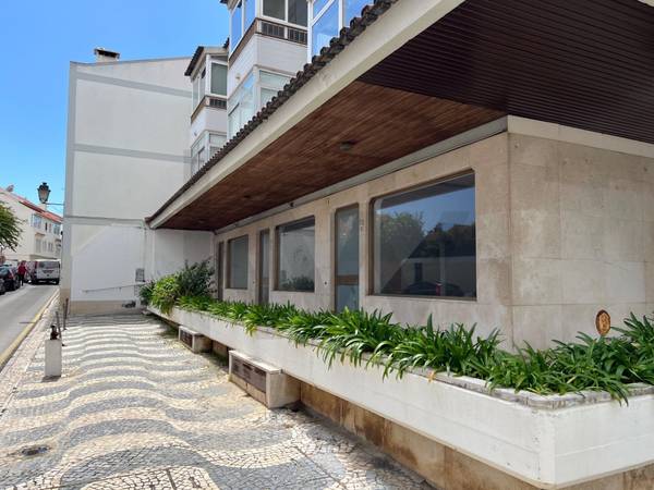 Loja à Venda em Cascais - Lisboa - Portugal