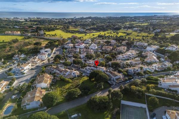 Moradia T1 à Venda em Albufeira - Algarve - Portugal