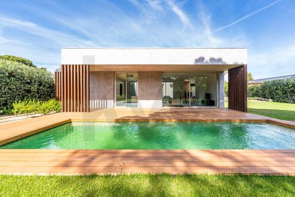 Moradia T2 à Venda em Cascais - Lisboa - Portugal