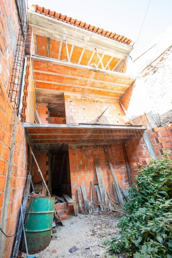 Moradia T2 na Planta à Venda em Coimbra - Coimbra - Portugal