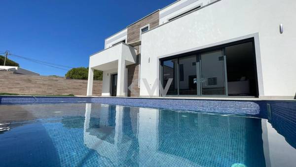 Moradia T3 à Venda em Albufeira - Algarve - Portugal