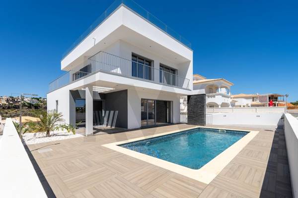 Moradia T3 à Venda em Albufeira - Algarve - Portugal
