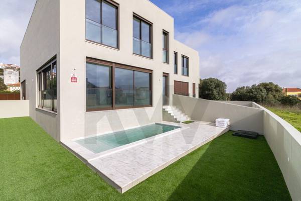 Moradia T3 à Venda em Alcabideche - Lisboa - Portugal
