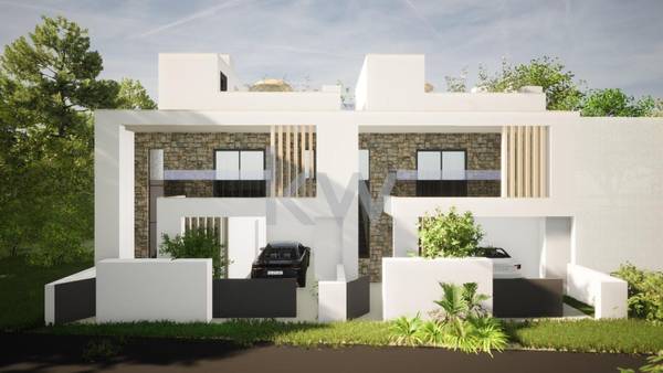 Moradia T3 na Planta à Venda em Alvor - Algarve - Portugal