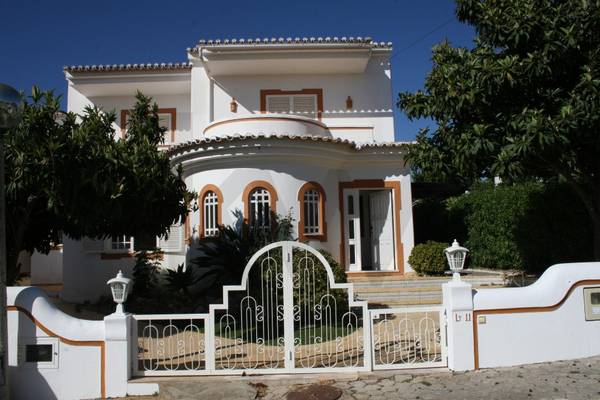 Moradia T3 à Venda em Alvor - Algarve - Portugal
