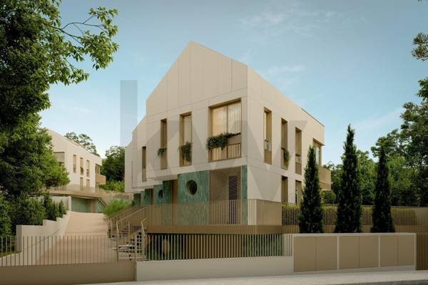 Moradia T3 à Venda em Estoril - Lisboa - Portugal