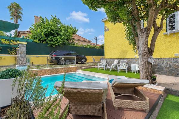 Maison 3 Chambres à Vendre à Mem Martins - Lisbonne - Portugal