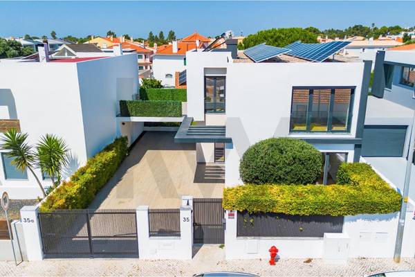 Moradia T4 à Venda em Alcabideche - Lisboa - Portugal