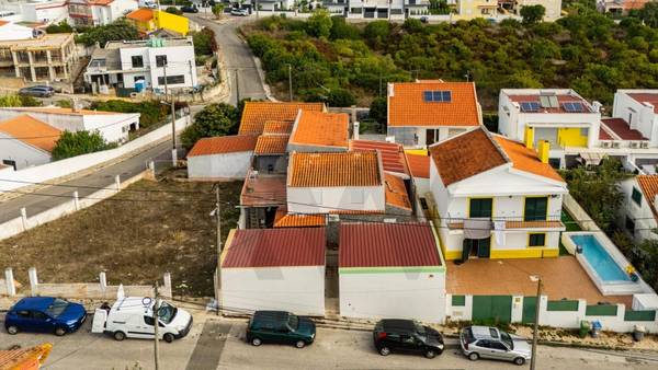 Moradia T4 à Venda em Almada - Setúbal - Portugal