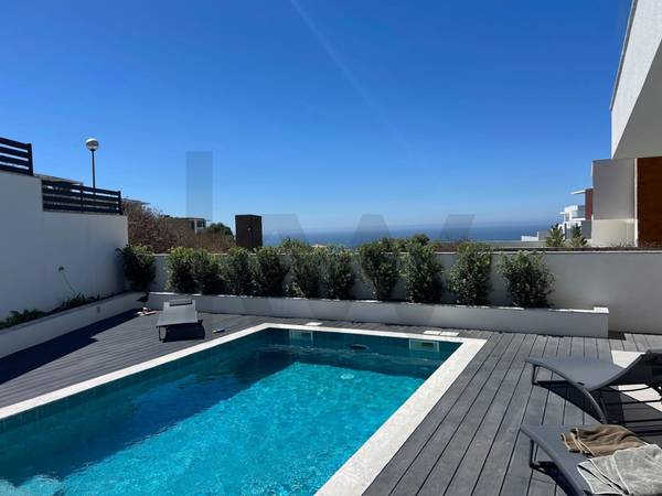 Maison 4 Chambres à Vendre à Ericeira - Lisbonne - Portugal