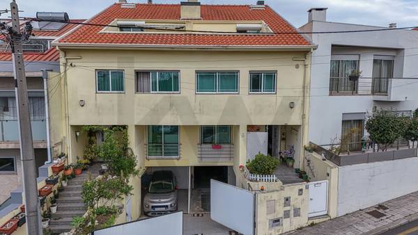 Moradia T4 à Venda em Matosinhos - Porto - Portugal