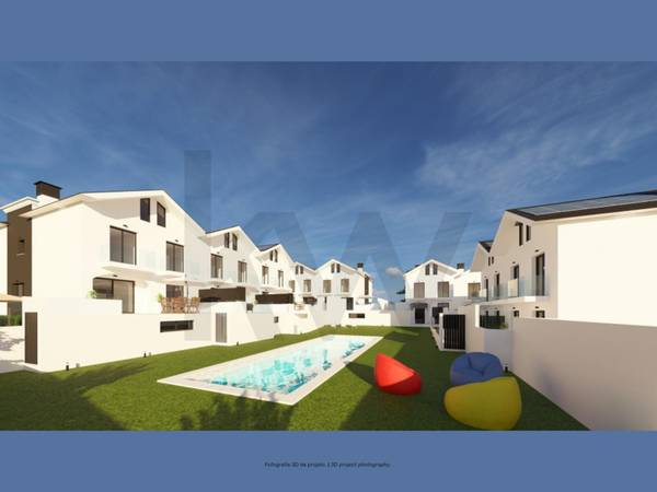 Moradia T4 na Planta à Venda em Cascais - Lisboa - Portugal