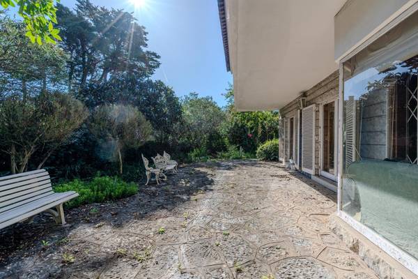 Moradia T5+ à Venda em Estoril - Lisboa - Portugal