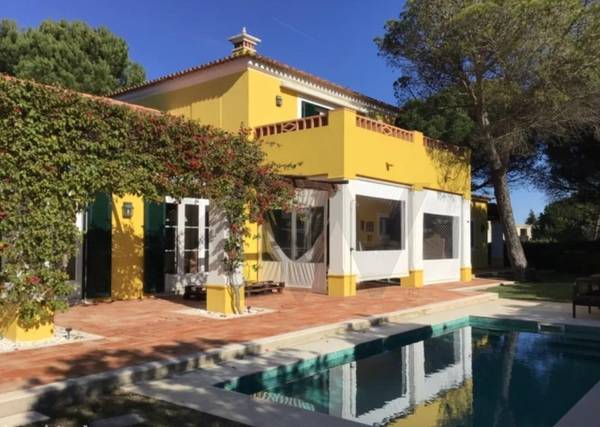 Moradia T5+ à Venda em Setúbal - Portugal