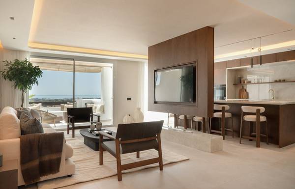 3-Bedroom Penthouse for Sale in Benahavís, Costa del Sol