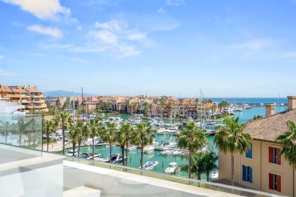 3-Bedroom Penthouse for Sale in Sotogrande, Costa del Sol