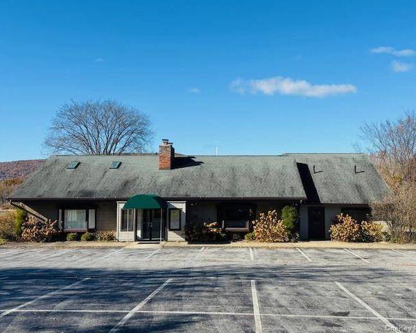 Edificio en Venta en Pine Plains - Nueva York - EE. UU.