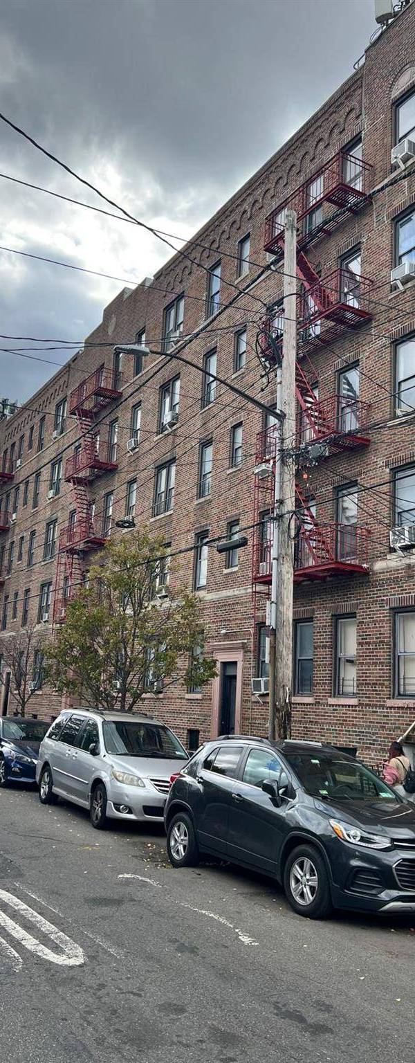 Propiedad en Venta en Corona - NY - EE. UU.