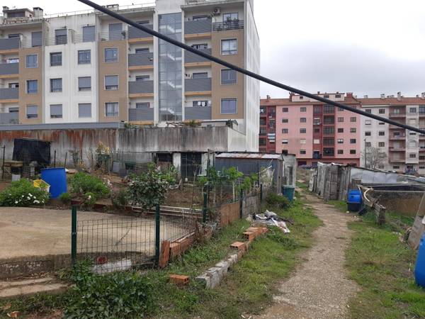 Terreno à Venda em Agualva-Cacém - Lisboa - Portugal