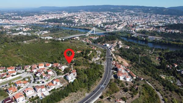 Terreno à Venda em Coimbra - Coimbra - Portugal