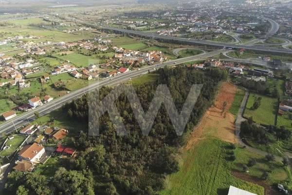 Terreno à Venda em Coimbra - Coimbra - Portugal