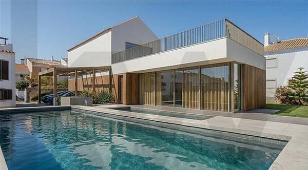 Terreno en Venta en Lagos - Algarve - Portugal