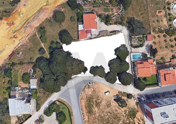 Terreno en Venta en Quarteira - Algarve - Portugal