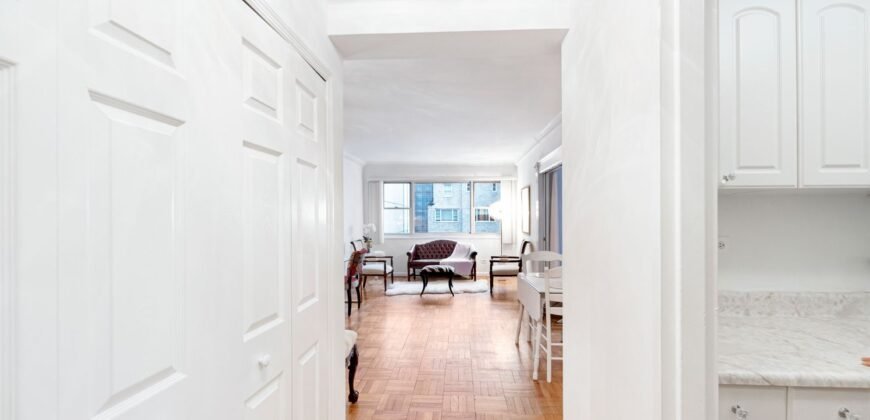 100 West 57th Street, Unit 19K, Manhattan