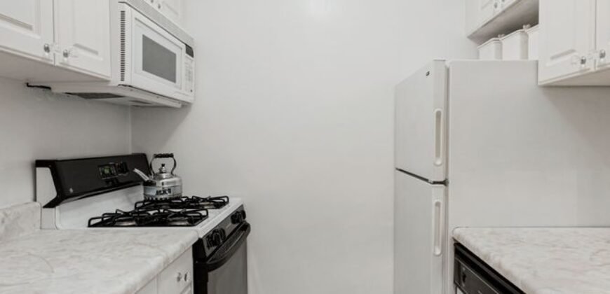 100 West 57th Street, Unit 19K, Manhattan