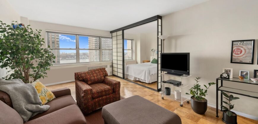 165 West End Avenue, Unit 25C, Upper West Side, Manhattan, NY 10023