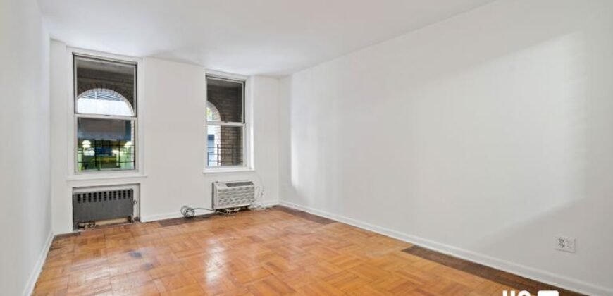 314 West 56th Street, Unit 1C, Hell’s Kitchen, Manhattan, NY 10019