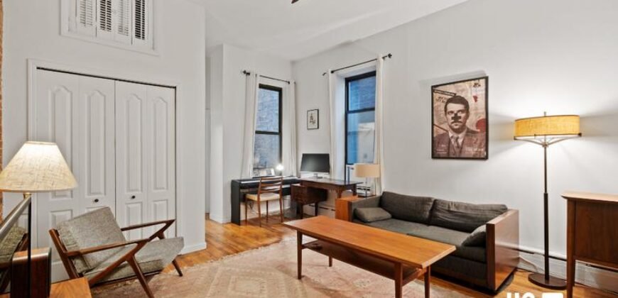 204 W 78th St Upper West Side, Manhattan, NY 10024