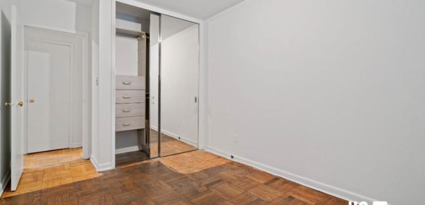 314 West 56th Street, Unit 1C, Hell’s Kitchen, Manhattan, NY 10019