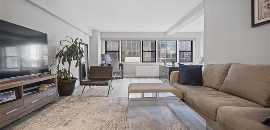 220 East 67th Street, Unit 7F, Manhattan, NY