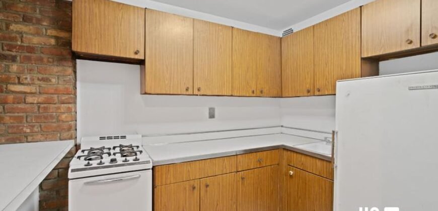 314 West 56th Street, Unit 1C, Hell’s Kitchen, Manhattan, NY 10019