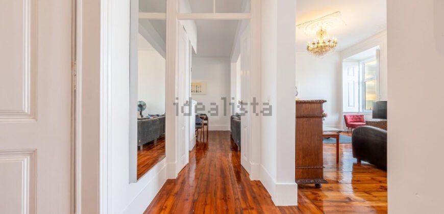 2 Bedroom Apartment in Lisbon on Rua dos Bacalhoeiros